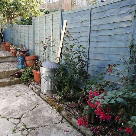 Seaside 2 Bed Terraced House With Garden Villa Hastings Bagian luar foto