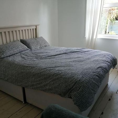 Seaside 2 Bed Terraced House With Garden Villa Hastings Bagian luar foto