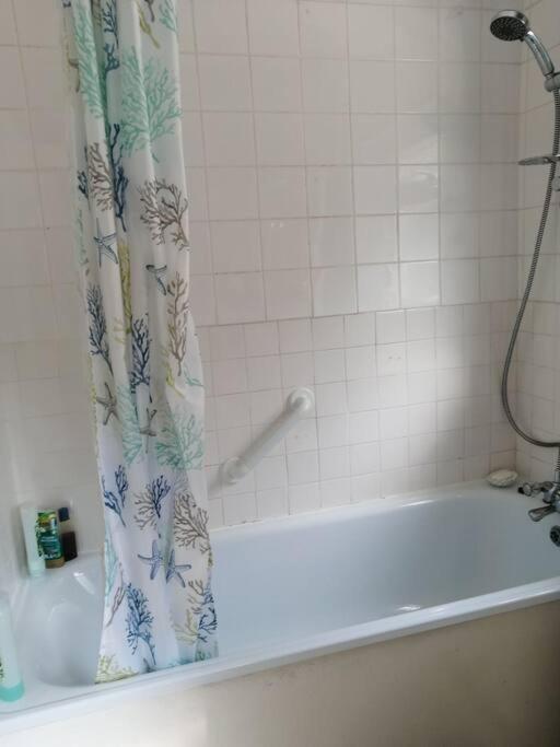 Seaside 2 Bed Terraced House With Garden Villa Hastings Bagian luar foto
