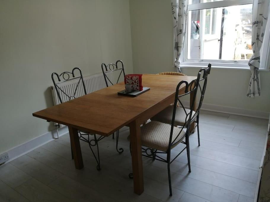 Seaside 2 Bed Terraced House With Garden Villa Hastings Bagian luar foto